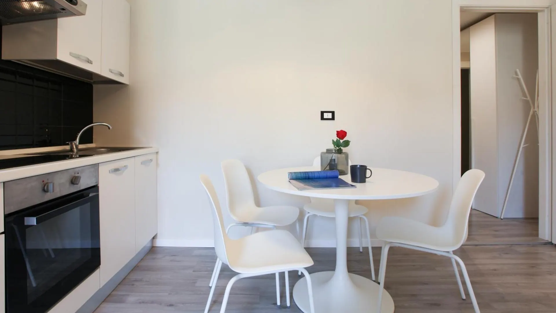 Hacca Collection - Buenos Aires & Central Station Studio Milan Apartment
