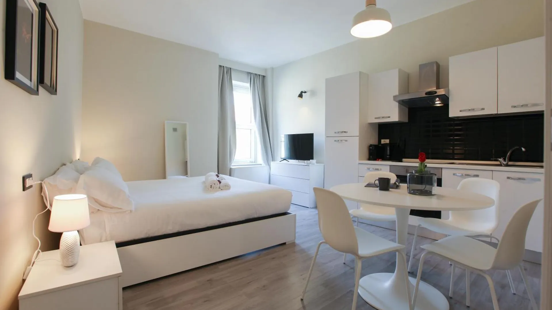 Hacca Collection - Buenos Aires & Central Station Studio Milan Apartment
